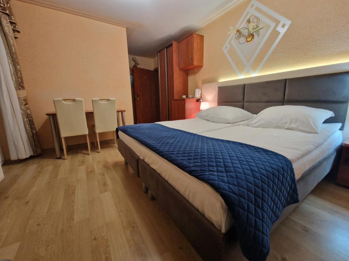 Villa Dora Mielno  Exteriör bild